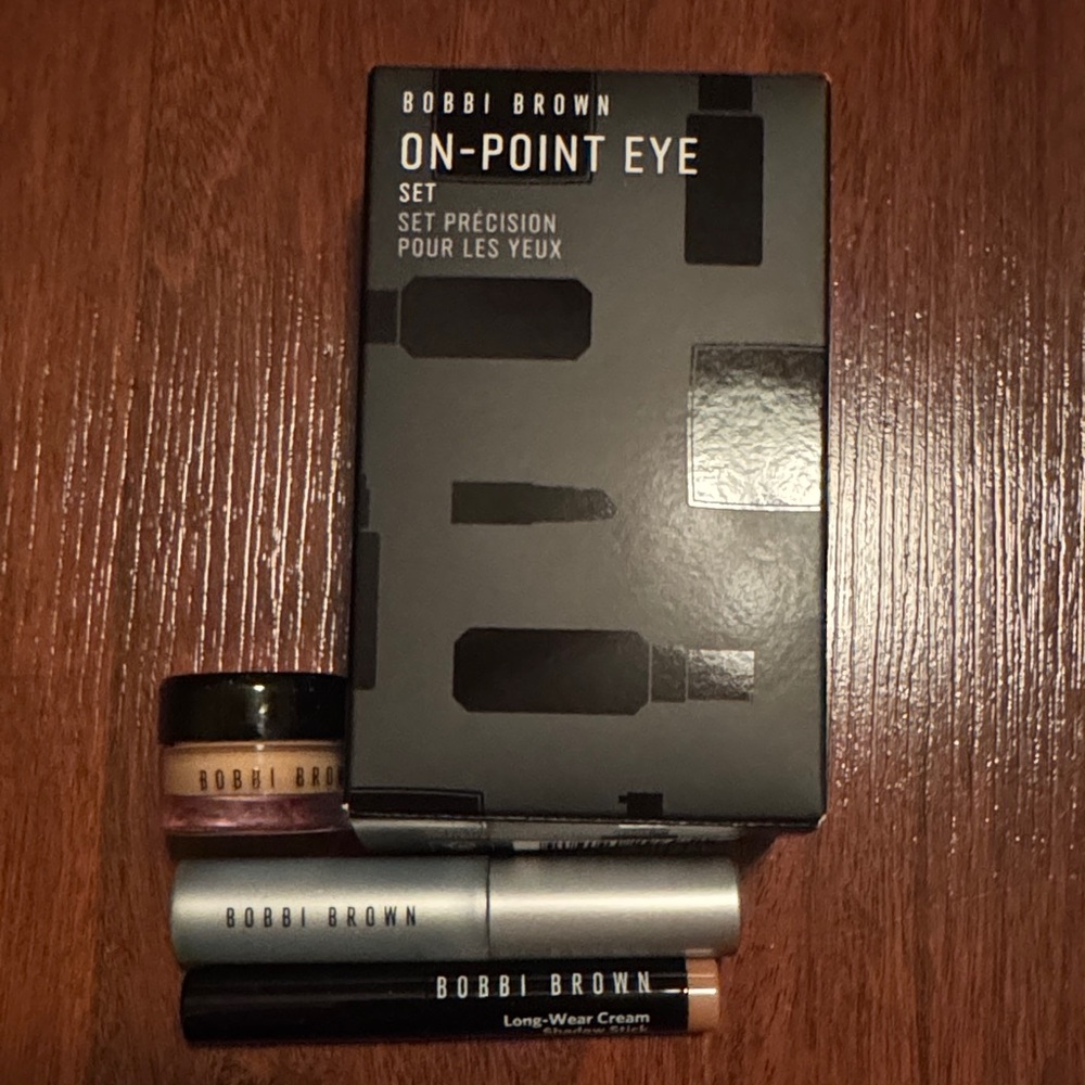 Bobbi Brown On-Point Eye Set